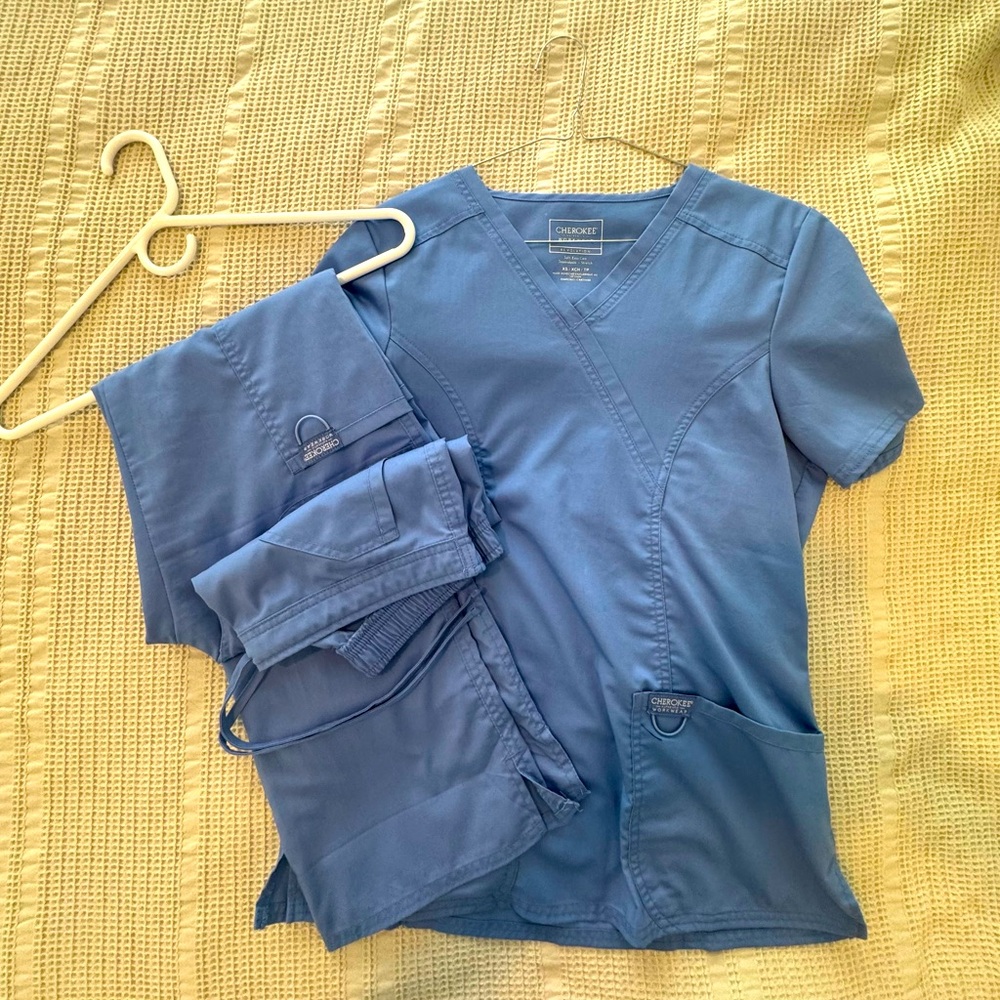 Cherokee women’s scrubs